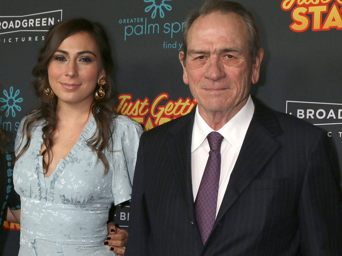  Victoria Jones, Tommy Lee Jones
