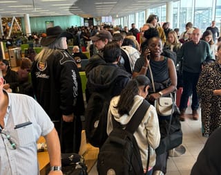 600+ flights cancelled as cold snap hits Europe, winter travel chaos intensifies