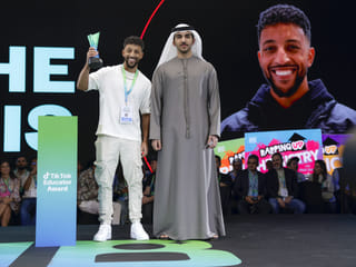 Matt Green presented with Educator Award at 1 Billion Followers Summit in Dubai