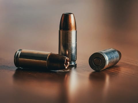 Woman shot dead in broad daylight in Delhi
