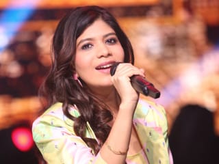 Meet Kerala’s viral sensation: Malayali singer Amritha goes viral with iconic stage moment