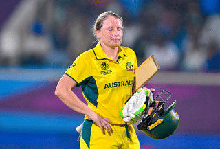 Australian cricketer Alyssa Healy who once set a Guinness Record set to retire