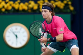 Watch the best battle it out at Dubai Tennis Championships