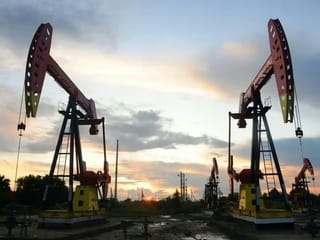 Oil stays above $100 after Hormuz clashes