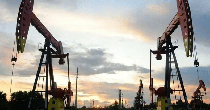 Oil prices stay above $100 after Hormuz clashes keep fuel cost fears alive