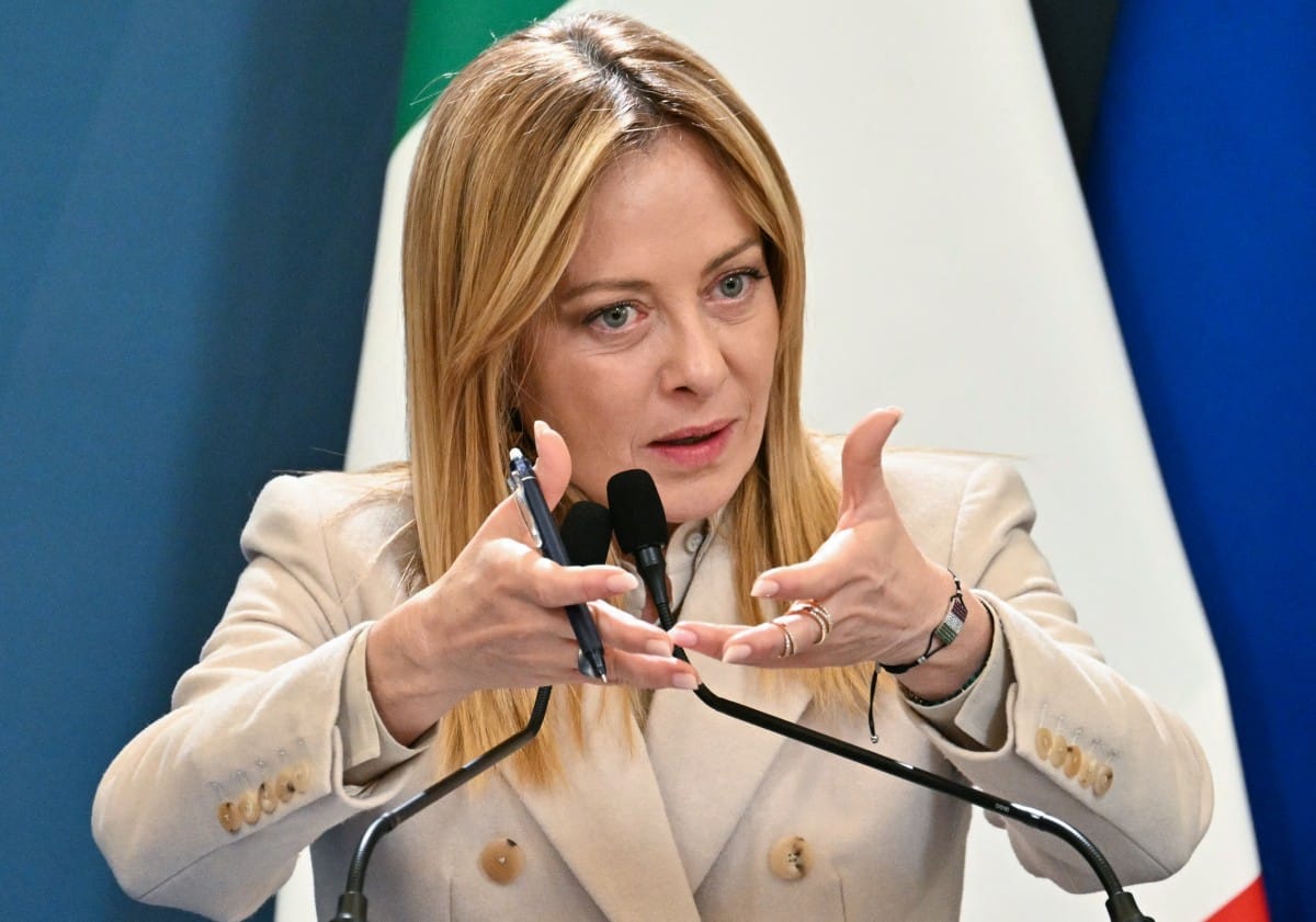 Italy, like the UK, France and Germany, intends to send aid to the Gulf countries, Meloni said.