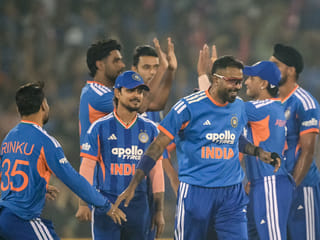 Kishan, Suryakumar power India to crushing win over New Zealand, take 2–0 series lead