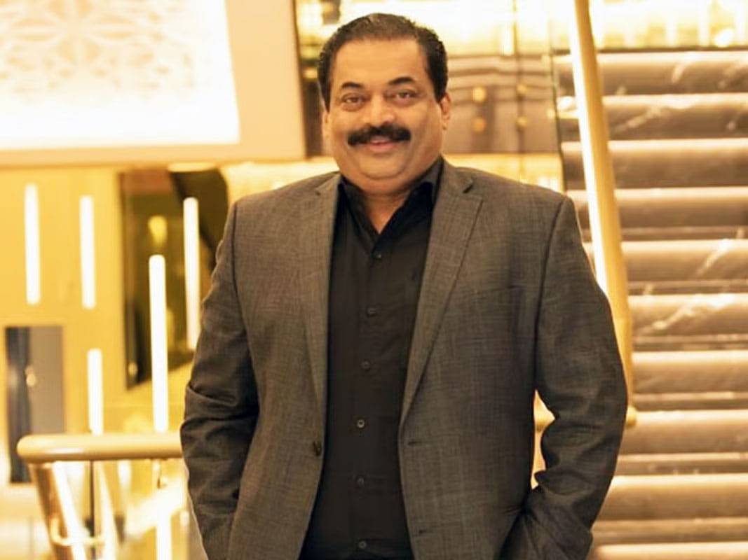 Dr C J Roy
