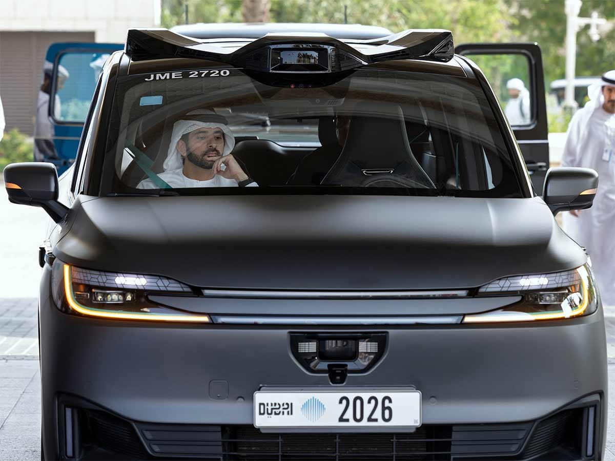 Sheikh Hamdan launches Dubai’s first autonomous RT6 taxis