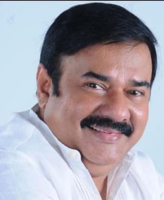 Malayalam actor Maniyanpilla Raju accused in hit-and-run case? He has been released on bail