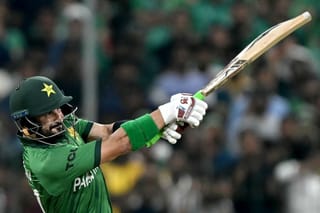 Pakistan maintain clean slate with win over US in T20 World Cup