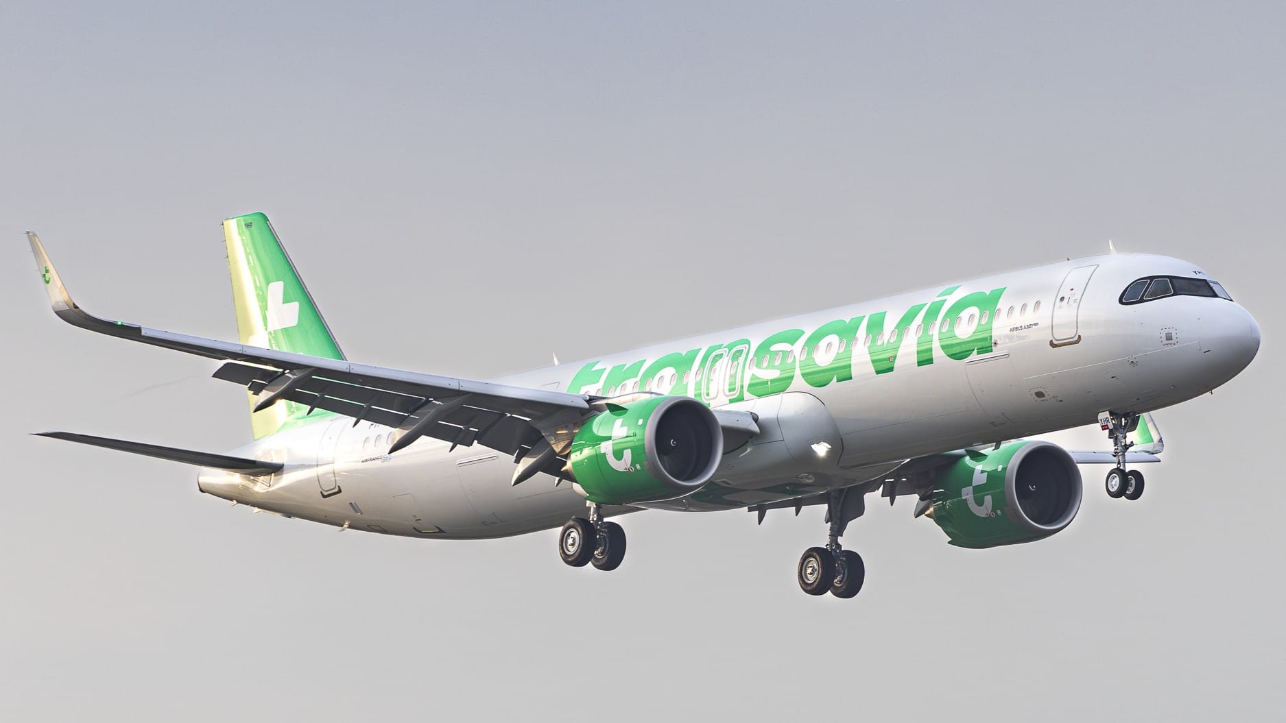 Transavia suspends Dubai flights due to airspace restrictions in the Middle East.