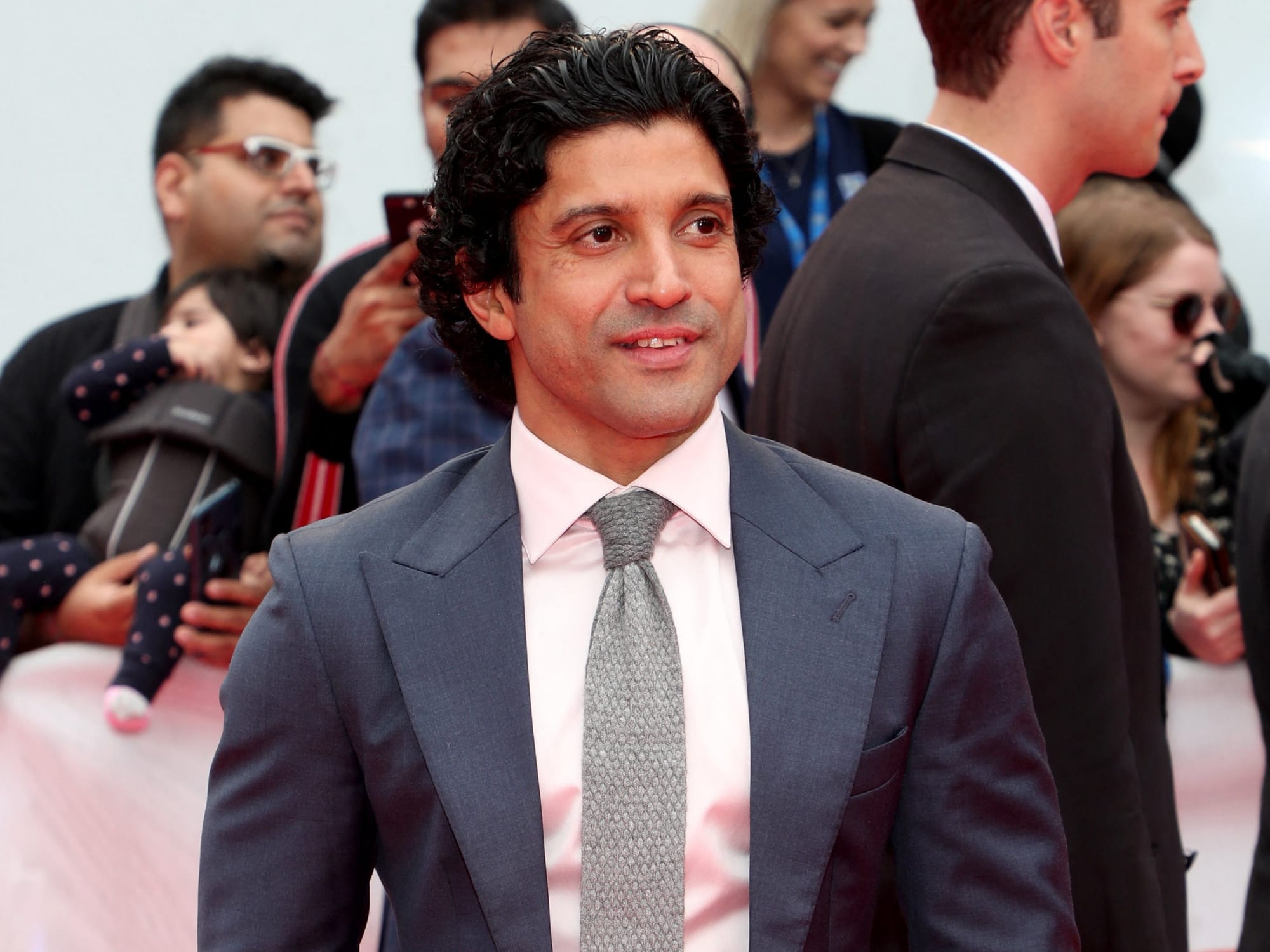 Farhan Akhtar could join Aamir Khan in Ashutosh Gowariker’s new film