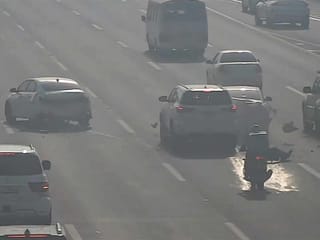 Abu Dhabi Police video shows dangers of stopping mid-road