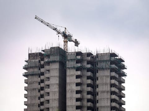 Abu Dhabi court orders construction company to pay Dh10,000 for car damage at site