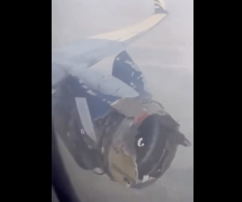 The damaged left engine of the Arik Air B737. Thanks to the swift actions of the pilots and cabin crew, everyone disembarked safely with no injuries reported.