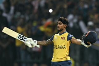 Australia on brink of T20 World Cup exit after loss to Sri Lanka