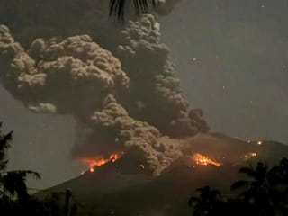 Philippines: Kanlaon volcano makes explosive eruption, shoots ash plume  2,500 metres above the crater