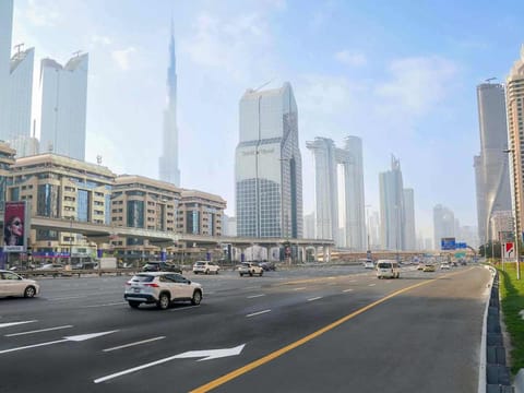Integrated traffic solutions to tackle bottlenecks and enhance daily travel experience.