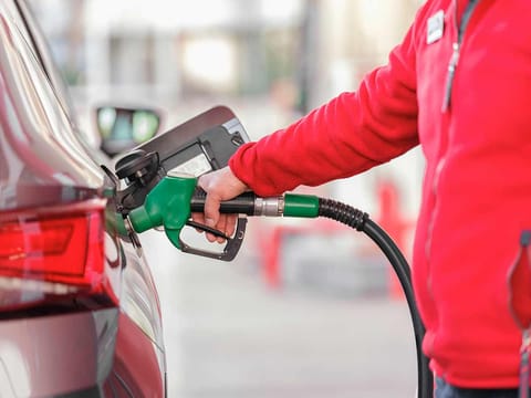 Iran-US conflict: Gulf oil soar above world, US prices — UAE fuel to get costlier?