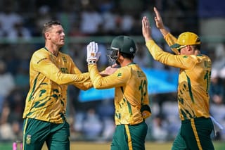 T20 World Cup: South Africa beat plucky Zimbabwe ahead of New Zealand semi-final