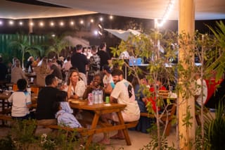UAE restaurants, cafes promise stable prices as residents help offset tourist slowdown