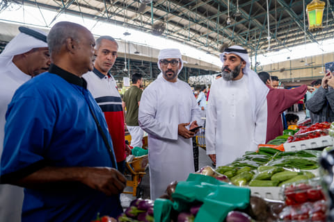 Al Aweer Fruits and Vegetables market inspection.

