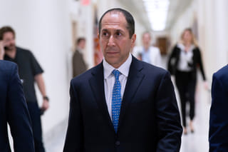 Epstein's longtime accountant testifies on his wealth and business ties