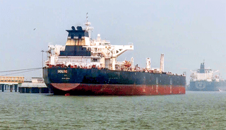 95% drop in Hormuz traffic as war disrupts oil route