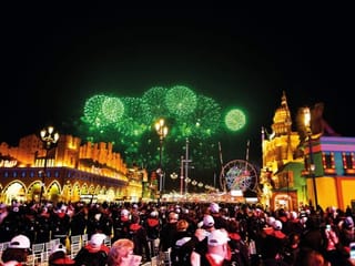 The multicultural destination provided a perfect spot for an unforgettable Eid holiday, with 26 country pavilions representing 80 cultures, carnival adventures, entertainment and fun-filled attractions and activities for guests of all ages. 