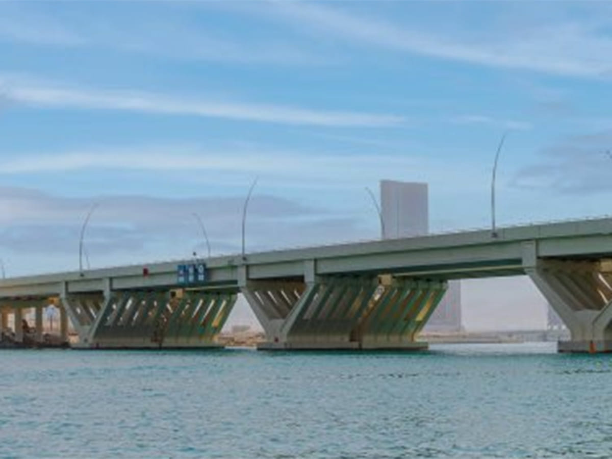 Abu Dhabi opens two new bridges linking Al Reem Island to E‑12 highway
