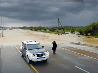 Heavy rain sweeps away 3 vehicles in Oman, one dead