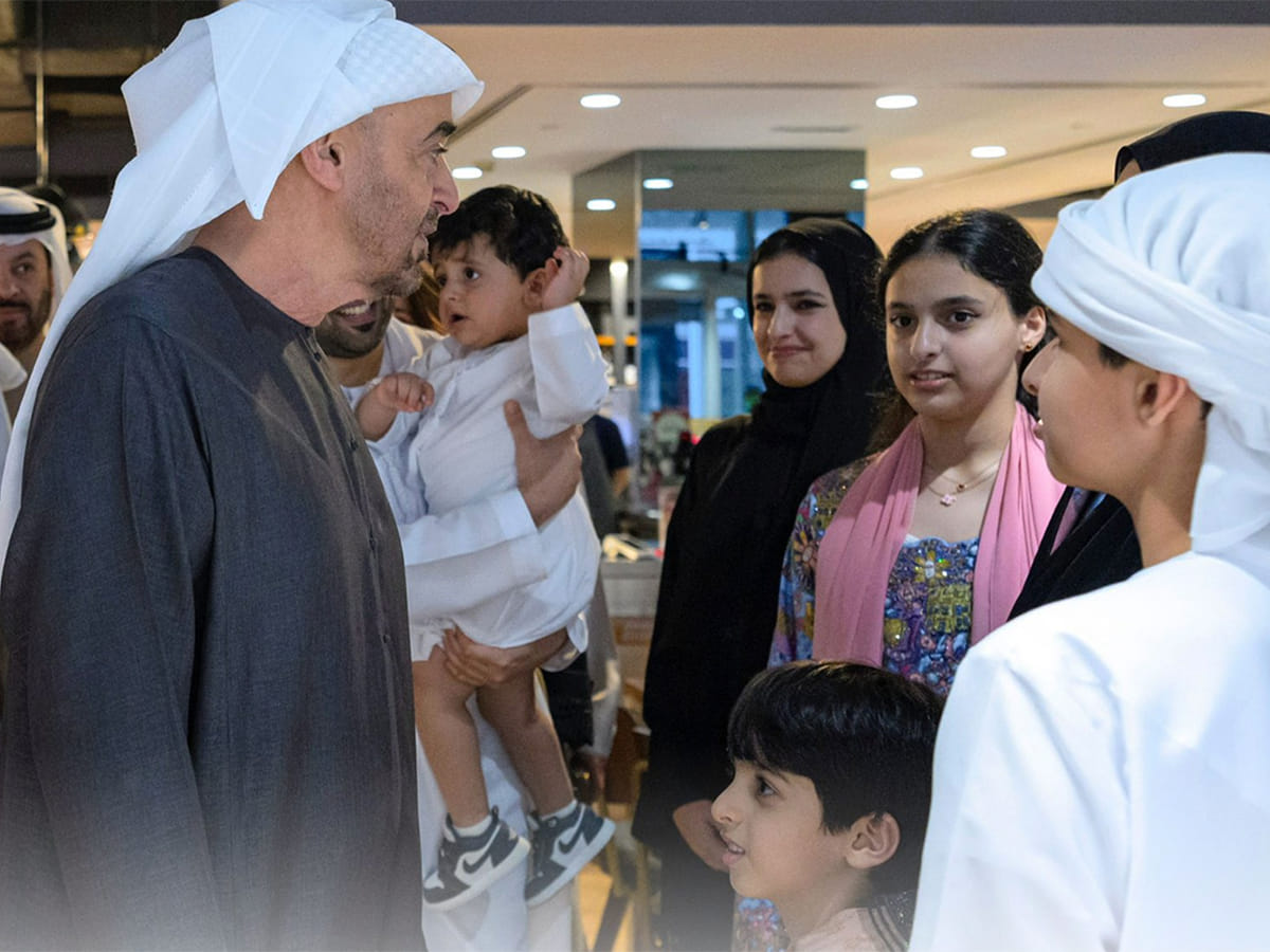 A simple moment, a strong message from UAE president