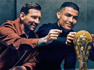Ronaldo and Messi advertise the new LEGO collection!