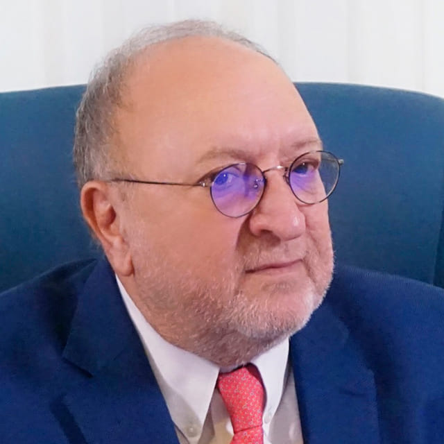 Naser Taher
