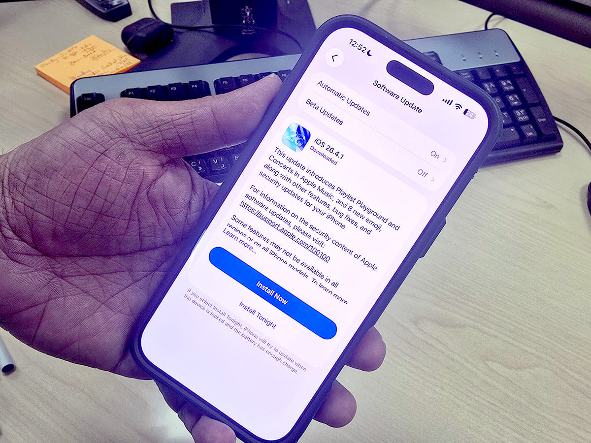 Apple moves fast to fix bugs in iOS 26.4 with new stability-focused update.