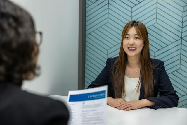 UAE 취업 희망자를 위한 이력서 작성법, 전문가들이 전하는 핵심 조언