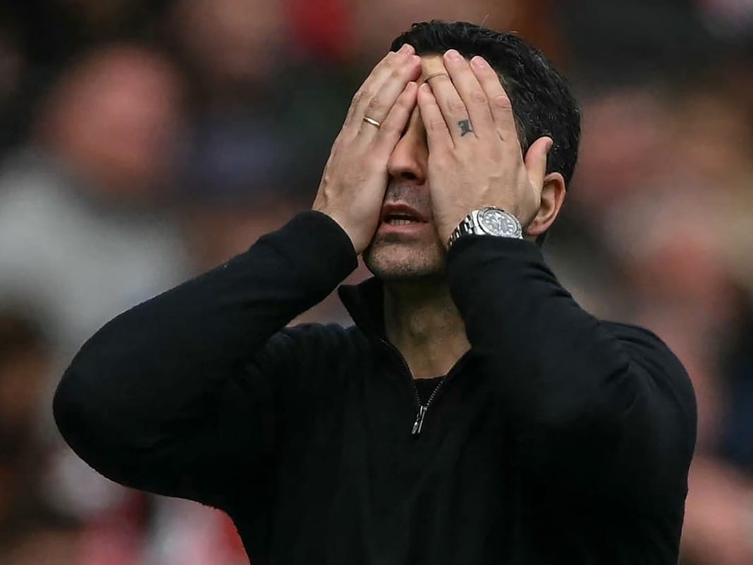 Mikel Arteta reacts to Alex Scott's winner as his side drop points in the Premier League title race