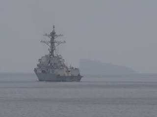 US says warships transit Strait of Hormuz in mine clearance op