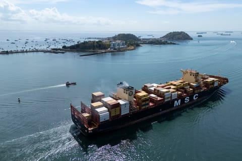 Strait of Hormuz blockade drives up traffic at Panama Canal