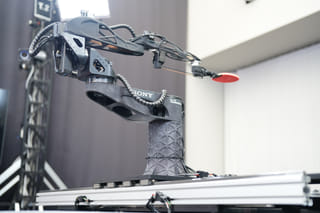 AI table tennis robot takes on professional players