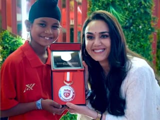 IPL: Preity Zinta hosts real-life heroes at PBKS match