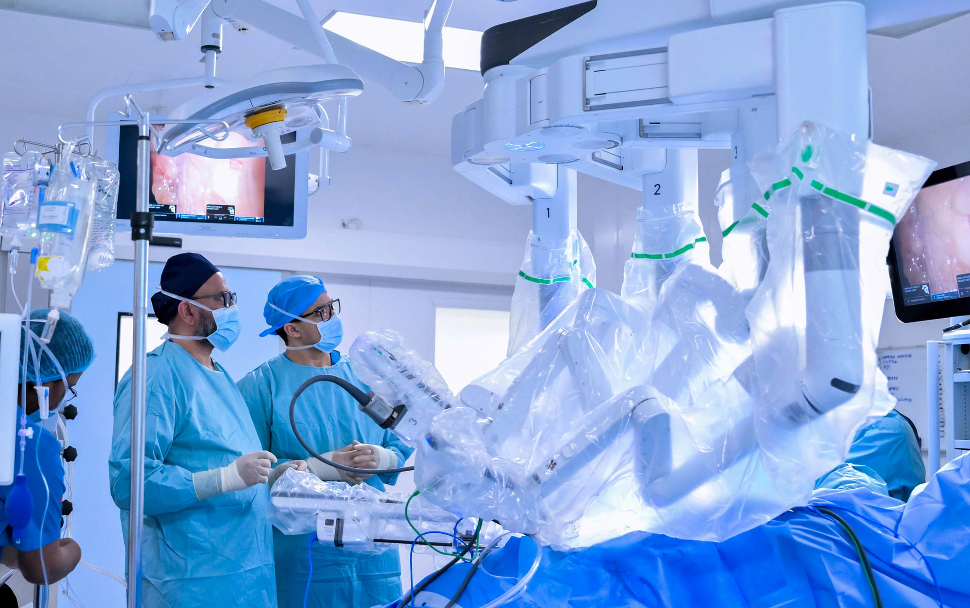 New technique offers faster recovery and less invasive cancer treatment.