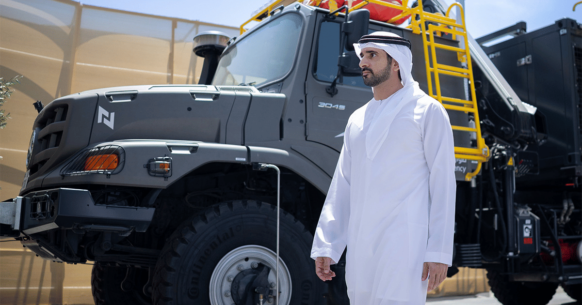 Sheikh Hamdan prüft RTA-Projekte von Schnellinterventionsfahrzeugen bis hin zur KI-gesteuerten Busstation. Sheikh Hamdan prüft RTA-Projekte von Schnellinterventionsfahrzeugen bis hin zur KI-gesteuerten Busstation.