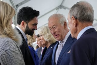 King Charles III, standing next to Queen Camilla, interacts with New York City Mayor Zohran Mamdani during a state visit by King Charles III and Queen Camilla on April 29, 2026, in New York City.