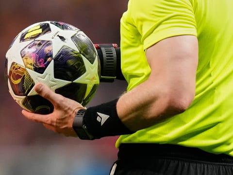 Handball controversary amongst both Champions League semi-final first-leg ties