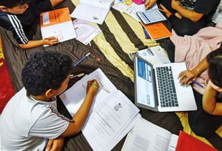 Following missile alerts linked to regional tensions involving Iran, the UAE has once again shifted temporarily to distance learning from May 5 to 8.