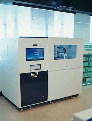 Motorists in Fujairah can now print vehicle plates in under three minutes at a 24/7 smart kiosk.