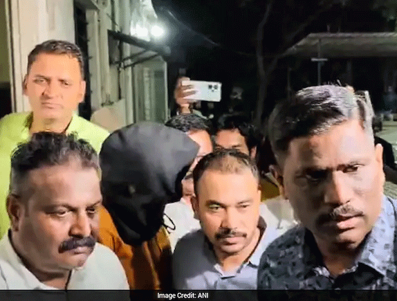 A major breakthrough in the investigation came after the detention of Shubham Khairnar, a 30-year-old Bachelor of Ayurvedic Medicine and Surgery (BAMS) student from Nashik.