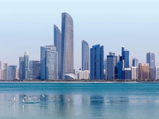 Sunday’s weather will be dusty at times, with clouds expected over eastern areas and a noticeable drop in temperatures across western regions of the country.